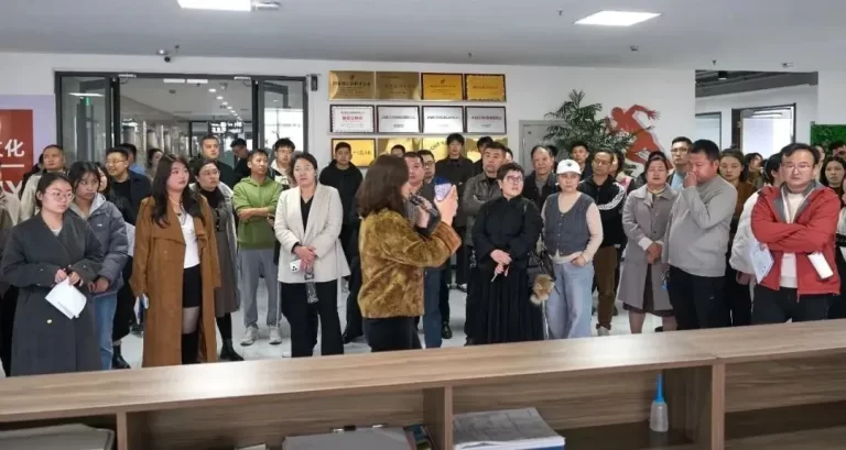 赴易运盈考察学习
