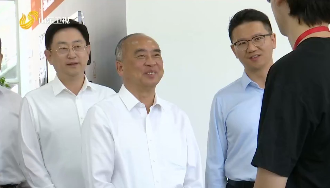 山东省委书记林武调研集散中心项目